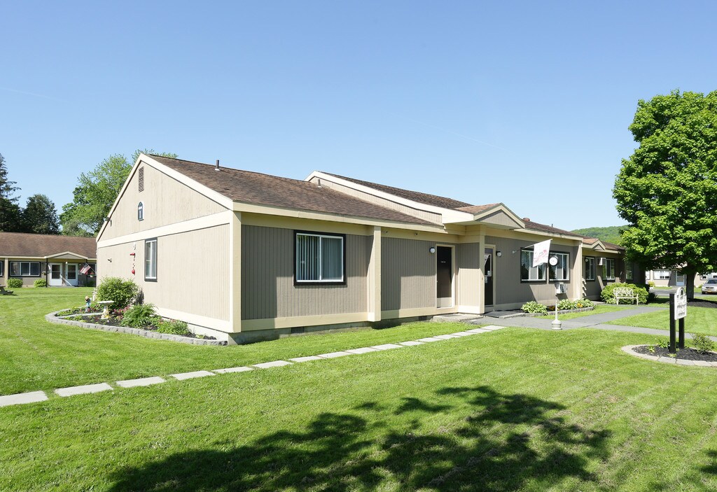 Meadow Park Apartments Deposit, NY Apartments