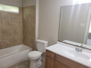 8110 Cannon St in Houston, TX - Building Photo - Building Photo