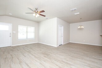 2551 Leroy Ln in Belton, TX - Building Photo - Building Photo