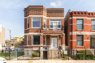 2916 W Warren Blvd in Chicago, IL - Building Photo