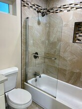 16143 Kittridge St, Unit ADU in Van Nuys, CA - Building Photo - Building Photo