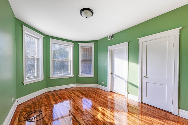 1445 S Kostner Ave in Chicago, IL - Building Photo - Building Photo