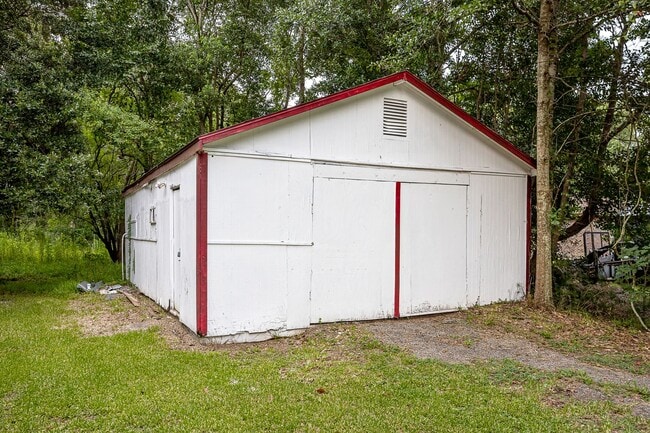 4406 Richard St in Moss Point, MS - Building Photo - Building Photo