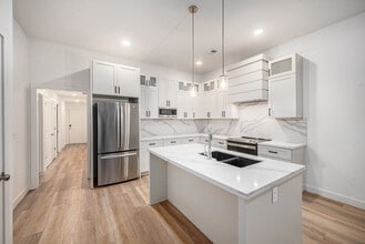 3803 NW 93rd St in Kansas City, MO - Building Photo - Building Photo