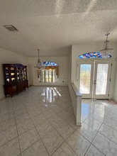 5638 Country Lakes Dr in Sarasota, FL - Foto de edificio - Building Photo