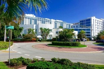 2444 Flamingo Pl in Miami Beach, FL - Building Photo - Building Photo