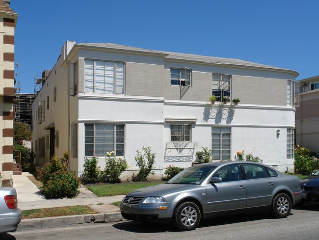 116 S Flores St in Los Angeles, CA - Building Photo - Building Photo