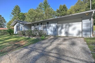 2810 Antioch Rd in Johnson City, TN - Building Photo - Building Photo
