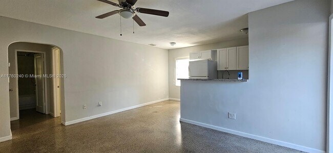1625 Rodman St, Unit E in Hollywood, FL - Building Photo - Building Photo