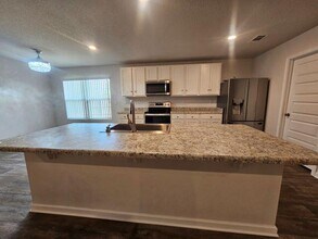 3083 Brandon Dunes Ln in Laurel Hill, FL - Building Photo - Building Photo