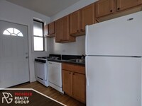 3815 N Fremont St, Unit E3 in Chicago, IL - Building Photo - Building Photo