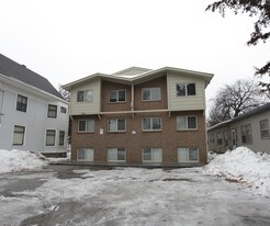 1520 D St Apartments