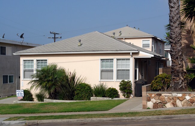 209 Penn St in El Segundo, CA - Foto de edificio - Building Photo