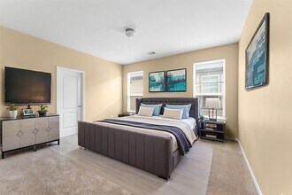 12055 Main Oak St in Houston, TX - Building Photo - Building Photo