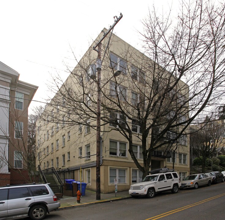 The Francisco Apartments in Portland, OR - Building Photo