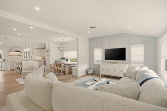 8 Kerins Terrace in Newport, RI - Building Photo - Building Photo