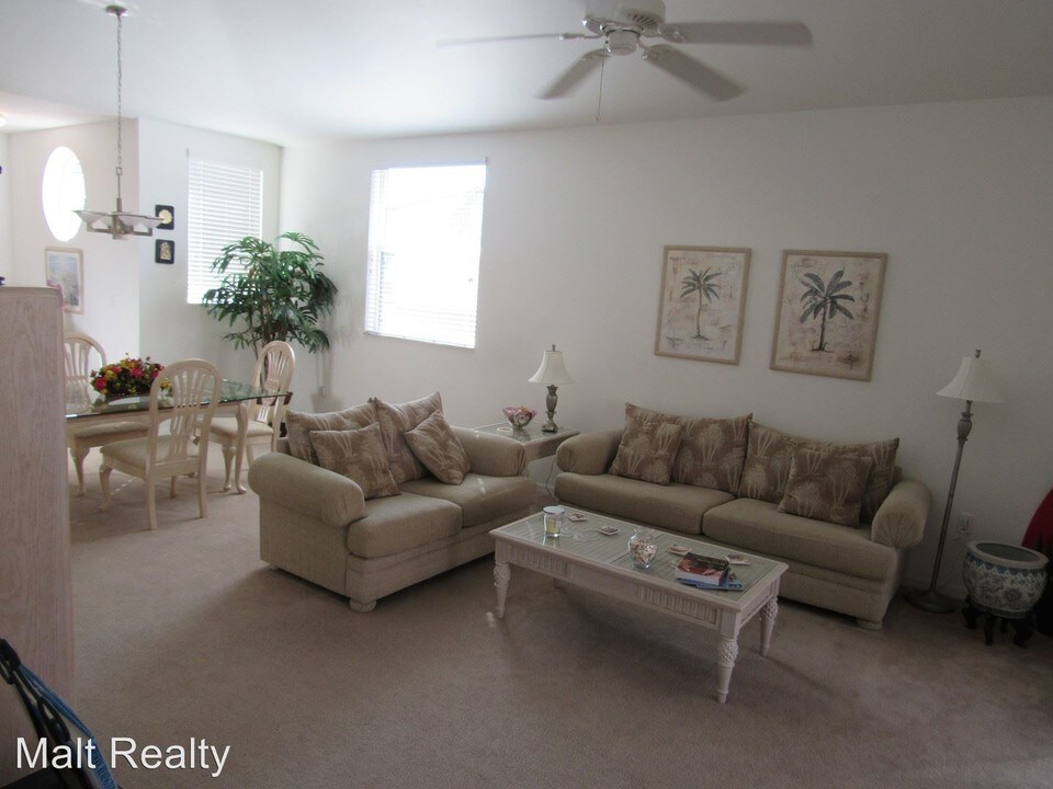 15550 Bellamar Cir in Ft. Myers, FL - Building Photo