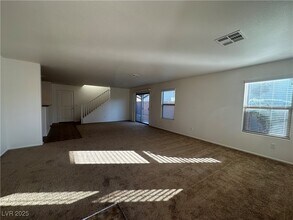 10719 Azure Ocean Ave in Las Vegas, NV - Building Photo - Building Photo