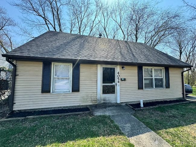 property at 4054 Larkspur Dr
