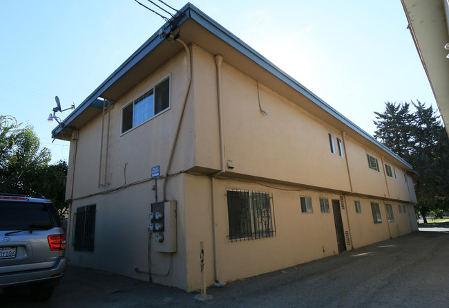 275 Coventry Dr in Stockton, CA - Foto de edificio - Building Photo