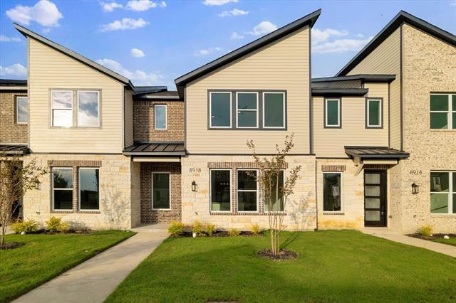 8918 Lowell St in Rowlett, TX - Building Photo