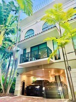 1150 98th St, Unit 10 in Bay Harbor Islands, FL - Building Photo