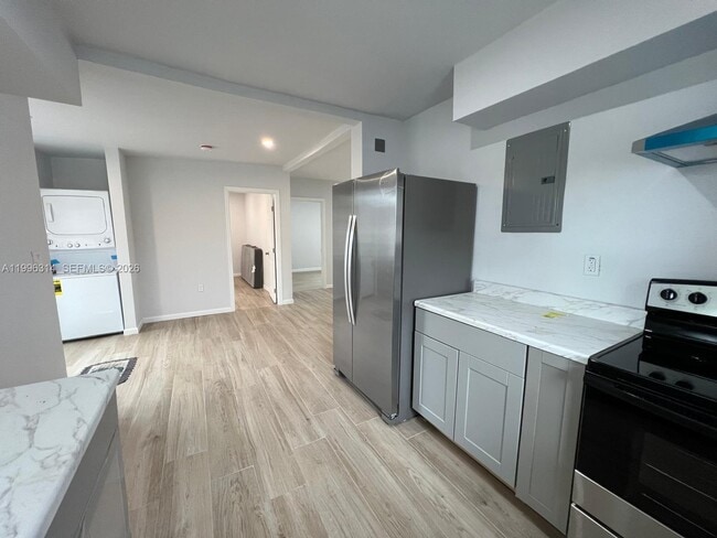 811 NW 21st Ct in Miami, FL - Building Photo - Building Photo