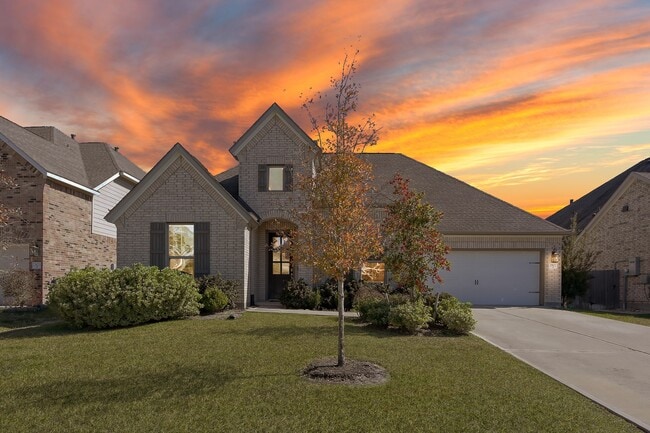 property at 2807 Jehlon Ln