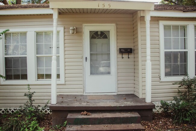 155 E Stephenson St in Shreveport, LA - Foto de edificio - Building Photo