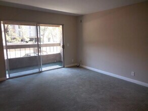 10350 Caminito Cuervo in San Diego, CA - Building Photo - Building Photo