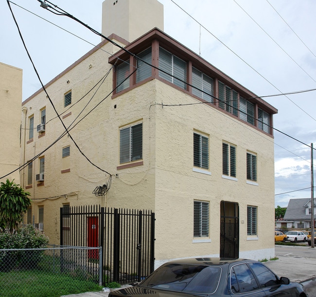 Villa Beatriz in Miami, FL - Building Photo - Building Photo