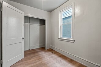 211 Ash St in Syracuse, NY - Building Photo - Building Photo
