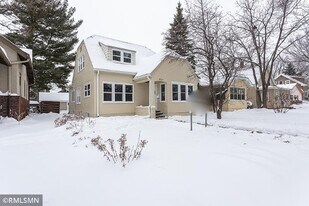 2714 Johnson St NE, Unit 2 in Minneapolis, MN - Building Photo