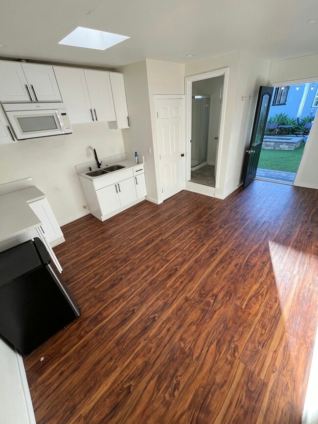 property at 15704 Crenshaw Blvd