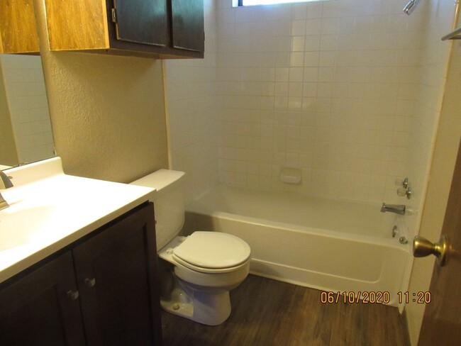 2809 46th St, Unit 2809 NW 46th Street Apt B in Lawton, OK - Building Photo - Building Photo