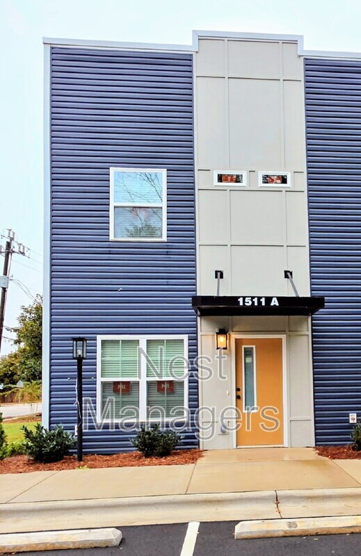 property at 1511 Fort Bragg Rd