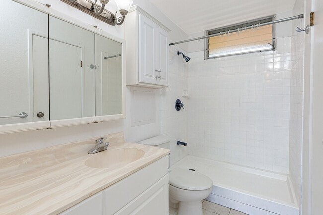 property at 95-227-227 Waikalani Dr