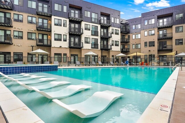 The Parallel in Wheat Ridge, CO - Foto de edificio - Building Photo