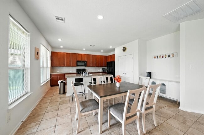 property at 15410 Rosehill Summit Ln