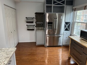 94 N Bedford St, Unit B in Arlington, VA - Building Photo - Building Photo