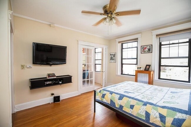 120 Riverway, Unit 12 in Boston, MA - Building Photo - Building Photo