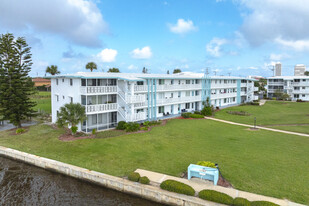 Daytona Beach Harbour Apartments