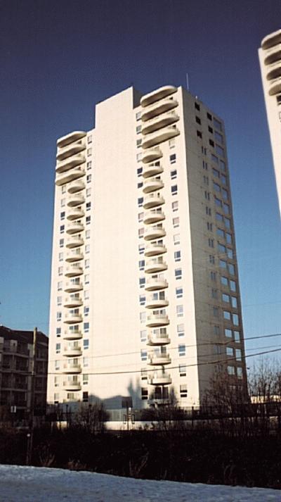 10731 Saskatchewan Dr NW in Edmonton, AB - Building Photo