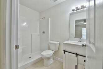6128 NW 47 Pl in Ocala, FL - Building Photo - Building Photo
