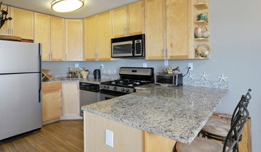 The Bluffs at Pacifica Apartments in Pacifica, CA - Building Photo - Building Photo