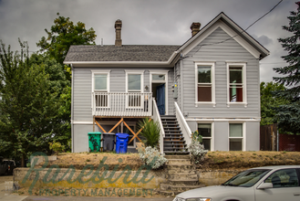 935 SE 14th Ave-Unit -1333 SE Yamhill St in Portland, OR - Building Photo - Building Photo