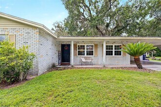 410 Old Mulrennan Rd, Unit A-319 in Valrico, FL - Building Photo - Building Photo