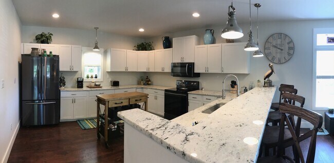 120 Ridgeshore Ct in Macon, NC - Building Photo - Building Photo