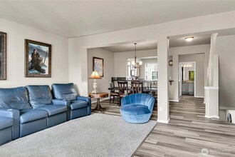 15 164th St SW in Bothell, WA - Foto de edificio - Building Photo