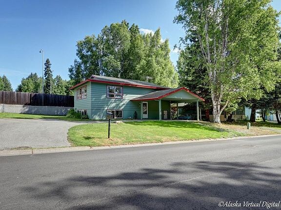 3549 Dunkirk Dr in Anchorage, AK - Building Photo - Building Photo